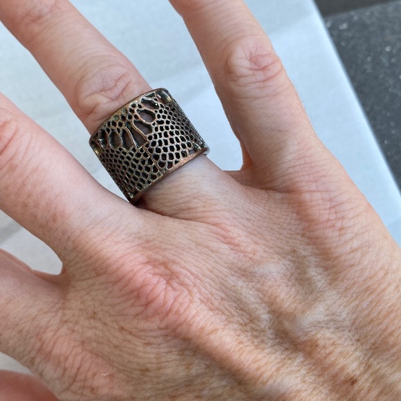 Free people ring patina copper wide band boho vintage jewelry metal cut out gold - Picture 4 of 9